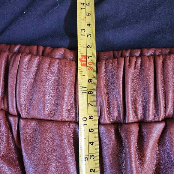 BlankNYC Brown When Its Love Faux Leather Wide Leg Pull On Pants Size S NWT Crop - Picture 11 of 12